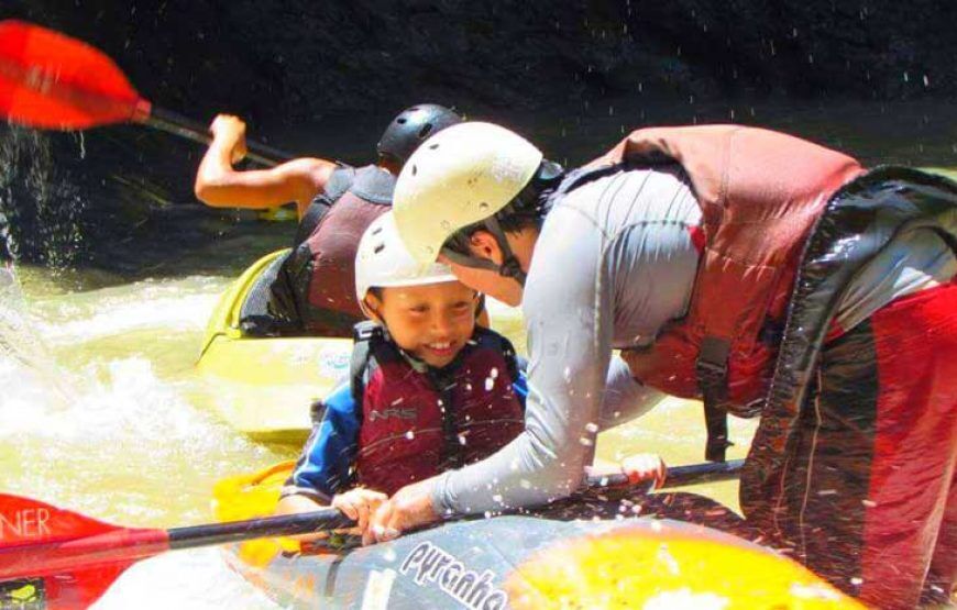 Curso de iniciación al Kayak en Tobia