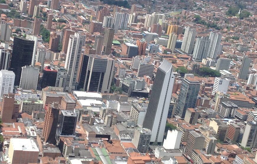 Sobrevuela Medellín en Helicóptero
