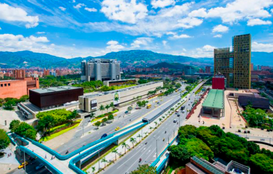 Medellín mágico con tu pareja en Helicóptero