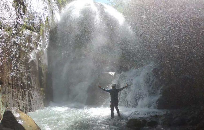 Aventura y Torrentismo en cañón de Chirajara (5 razones para hacerlo)