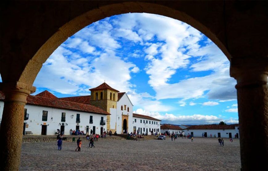 Villa de Leyva romántica: Viñedo, Termales y City Tour