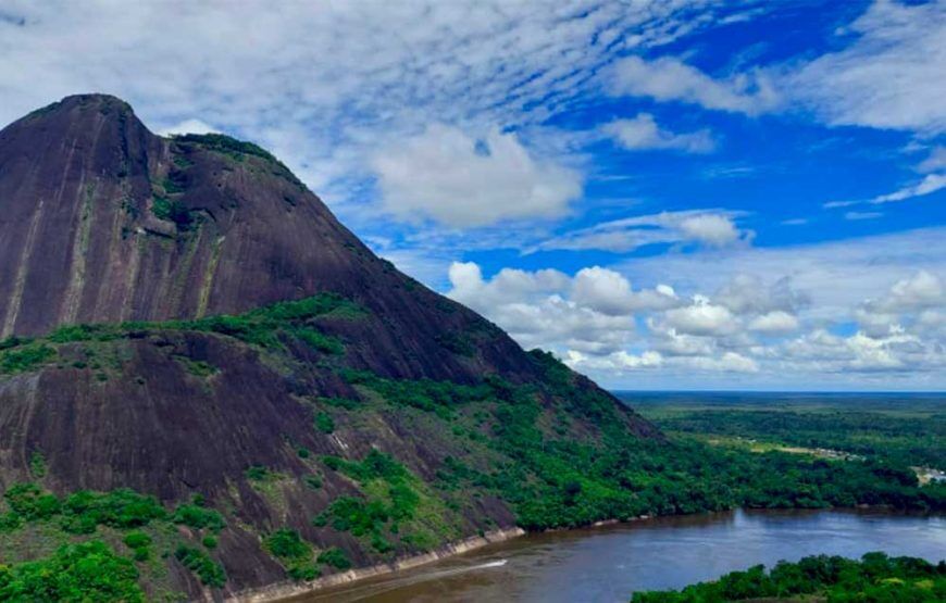 Cerros de Mavecure