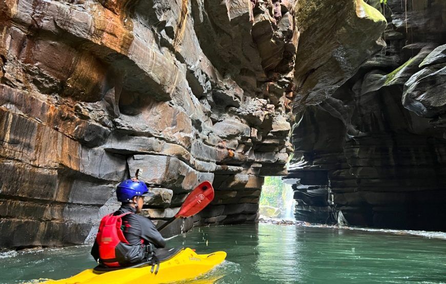 Aventura en los cañones del río Guejar y Guapé