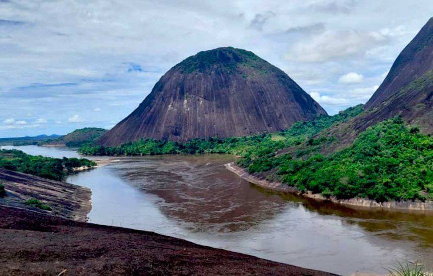 Cerros de Mavecure