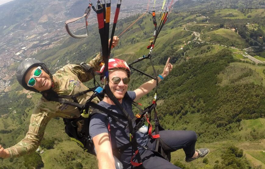 Vuela Parapente en Medellín (5 razón para hacerlo)
