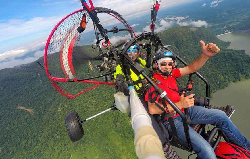 Vuela Paratrike o Parapente con motor en Hidrosogamoso: 5 razones para vivir esta experiencia