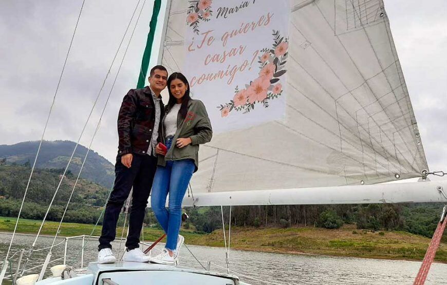 Navega en un exclusivo Velero de 27 pies