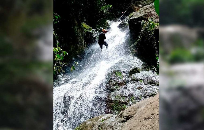 Caminata y torrentismo en Tobia