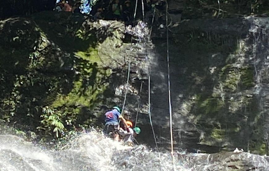 Un día de naturaleza y aventura en la Cascada el escobo Vergara Cundinamarca